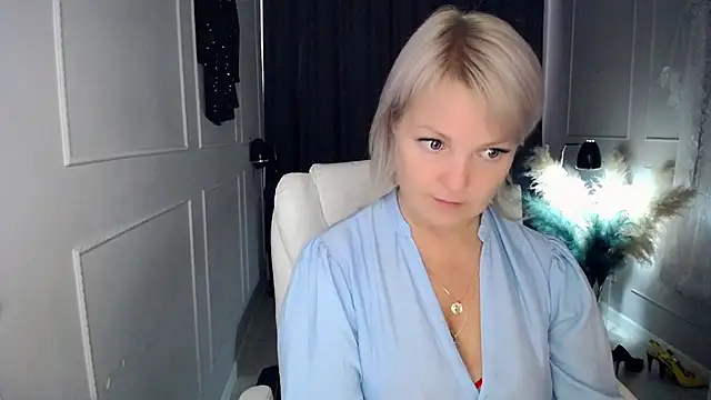Juarnean Live XXX chat