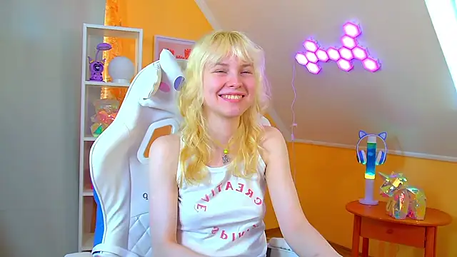HannahHollis Adlı Modelin Canlı XXX Sohbeti