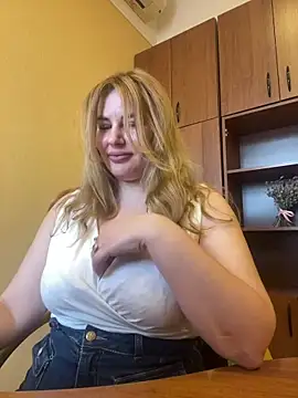 Passion-Blondy's Live XXX Chat
