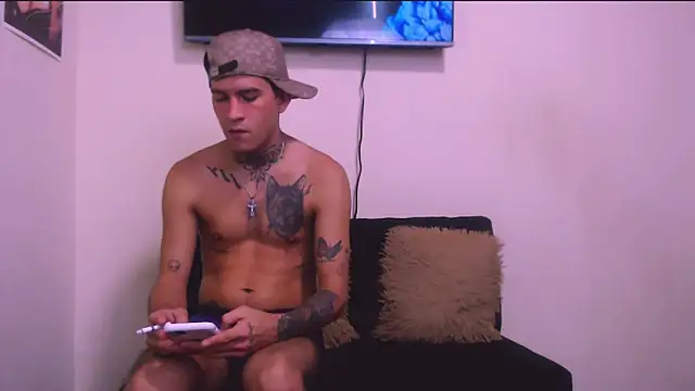 Pokazy przed kamerką – dilan_abraham12