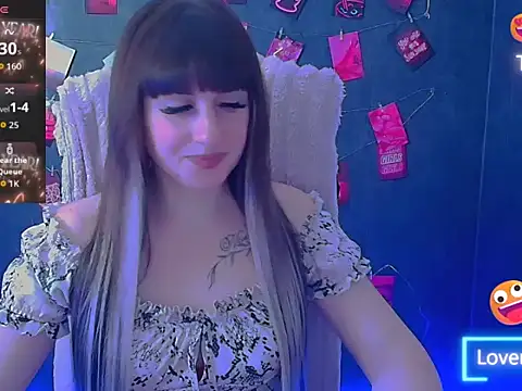 Chatroom XXX en direct de Violla_My