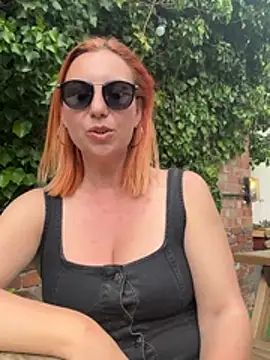 XXX chat uživo modela PervyxMilfxx