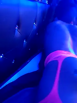 gurlnips 即時 XXX 聊天