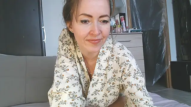 NicoleEunice87 Adlı Modelin Canlı XXX Sohbeti