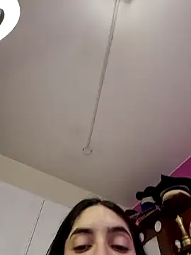 Sam_Sara Adlı Modelin Canlı XXX Sohbeti