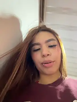 Karina16_pinkのライブXXXチャット