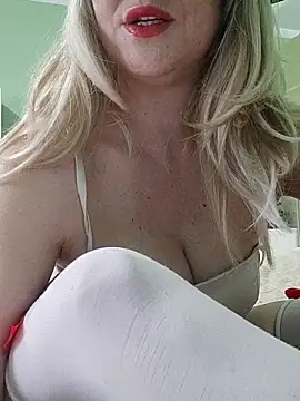 Milfporcona Live XXX-Chat