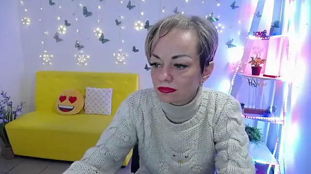 Вебкам-шоу NikaMayu