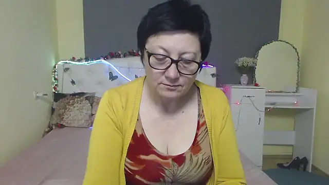 EmilyL0ve Live XXX-chat
