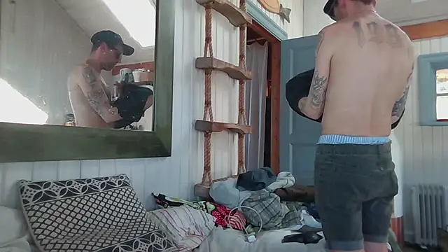 Stock-Holmes Webcam Show