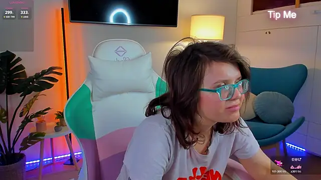 Czat XXX na żywo – Ariell_Mini