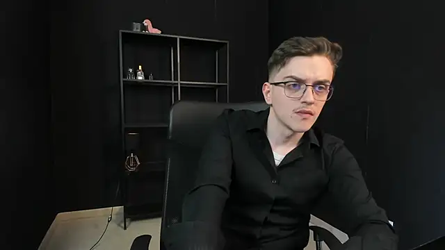 FelixStarkk 现场XXX聊天