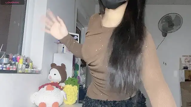 Tieu-May 在線直播表演