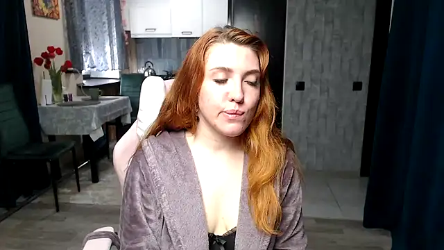 Chat +18 de Reginasmilee ao vivo