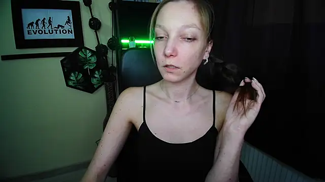 EmillyPlay's Live XXX Chat