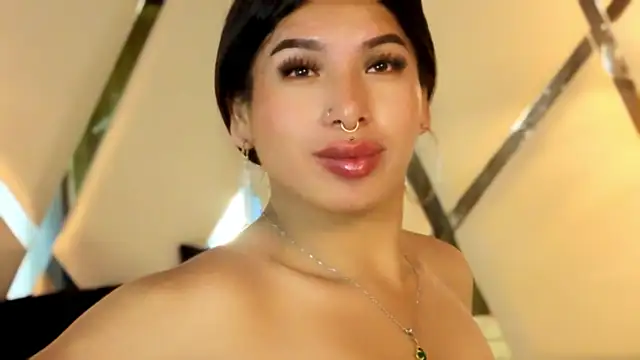 MeelFoxのライブXXXチャット