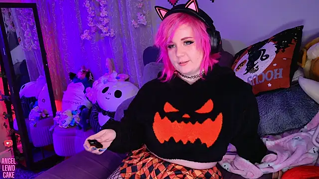 Czat XXX na żywo – Angel-Lewd-Cake