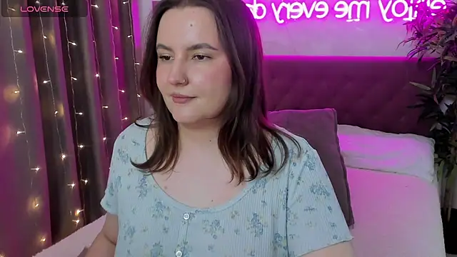 XXX chat uživo modela FeralPeach
