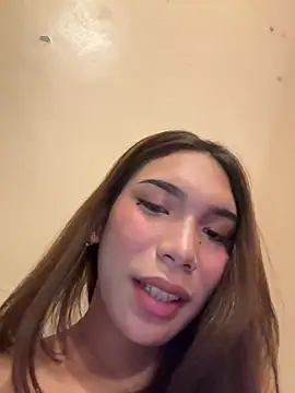 SideChick_Bunny Show in webcam