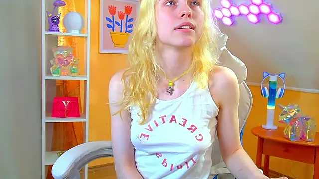 Chat XXX en directo de HannahHollis