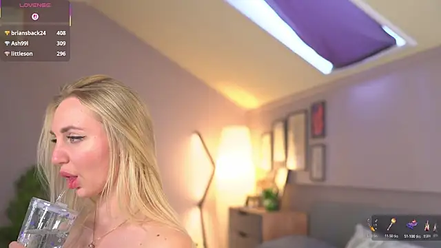 Sweety_Becky: απευθείας συνομιλία ΧΧΧ