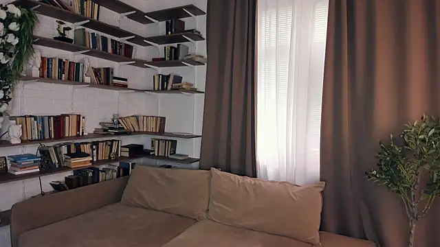 AndraQuella's Webcam Show