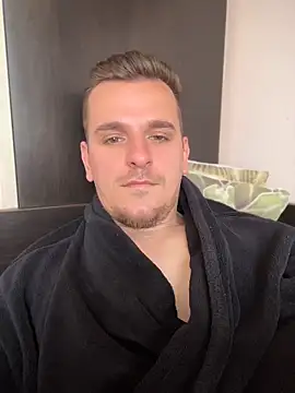 Вебкам-шоу Huge_cock22cm