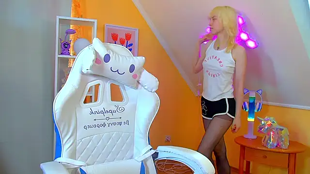HannahHollis' Live XXX Chat
