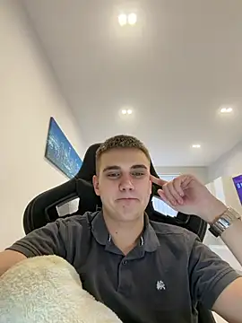 WARDEN_w Webcamshow