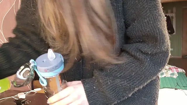 hairyMira: απευθείας συνομιλία ΧΧΧ