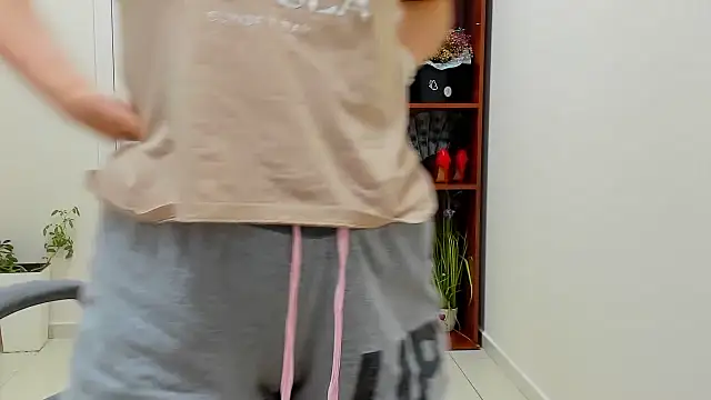 Joannia Adlı Modelin Canlı XXX Sohbeti
