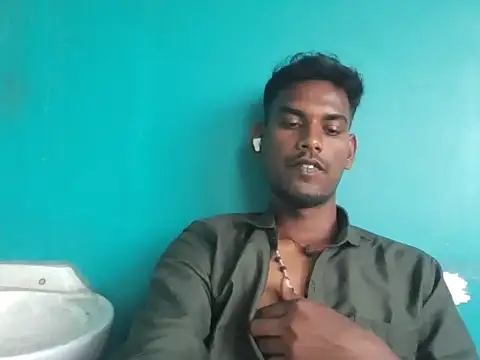 Tamilgud23's Live XXX Chat