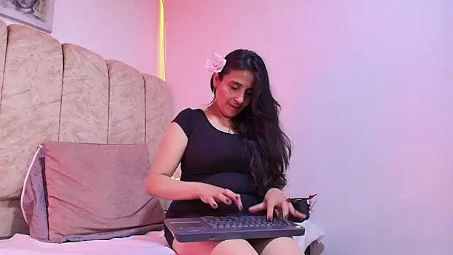 Chatroom XXX en direct de _Marcela__