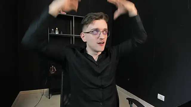 Pokazy przed kamerką – FelixStarkk