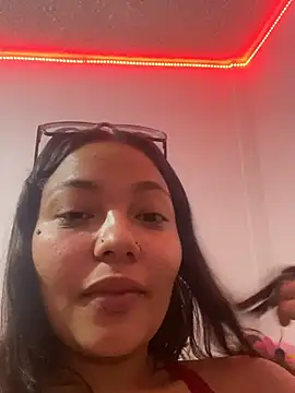 arymoon777's Live XXX Chat