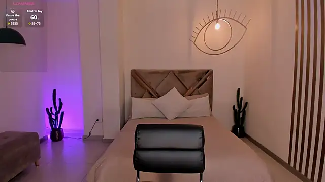 ValeriaRoldanX's Live XXX Chat