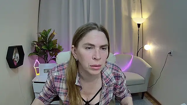 TessaDaybreak's Webcam Show