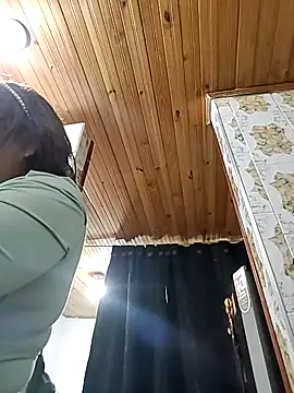 AlexxiaaMat Adlı Modelin Canlı XXX Sohbeti