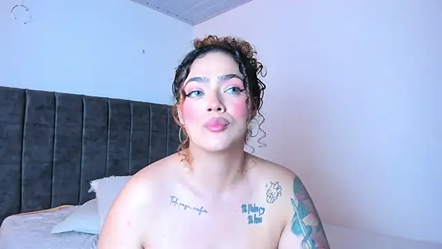 Živý XXX chat KayllaEvanss_