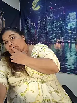 دردشة curvy_diva_ الجنسية المباشرة