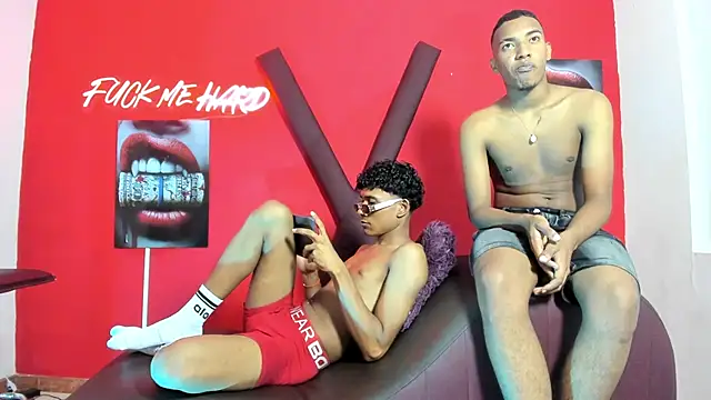 Show modela BLACK_BOYS1 na web-kameri