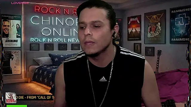 chino_roz Show Webcam
