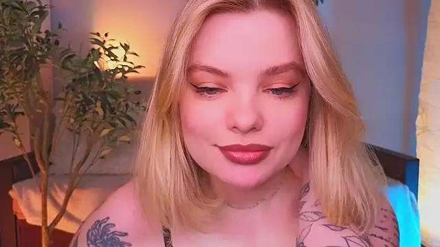 Hottie_Jane: онлайн-секс-чат