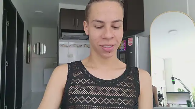 grey___27 Webcamshow