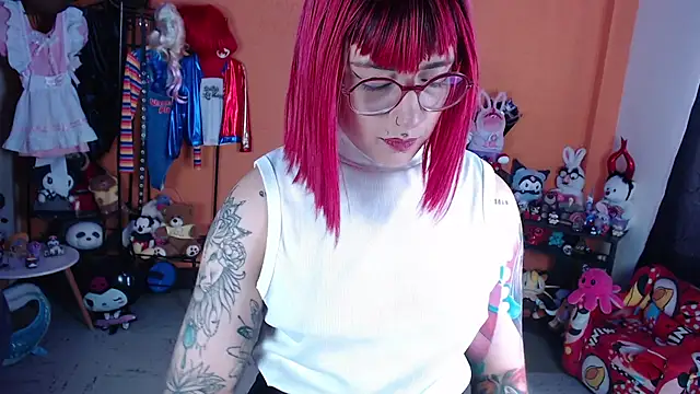 MissMiia2's Live XXX Chat