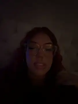 CurvyGirlMyla Show in webcam