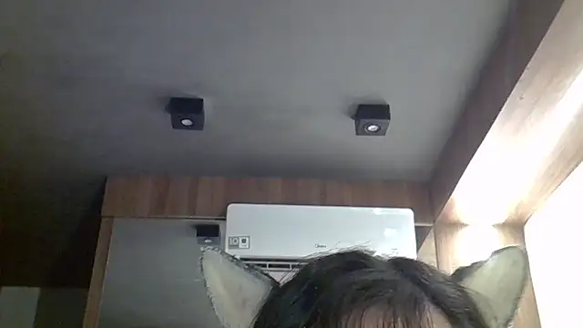 Chat +18 de SkinnyKitten ao vivo
