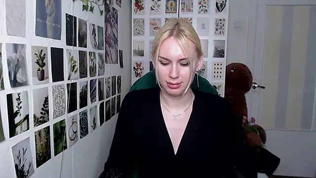CapriScorpion webcam show