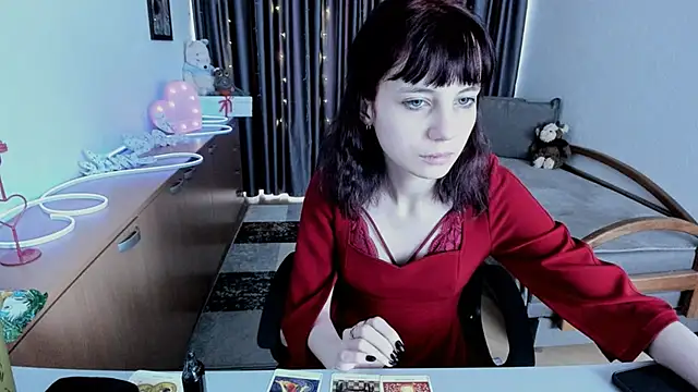 MiniLysii live XXX chat