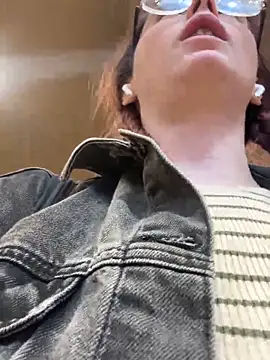 raen001's Live XXX Chat